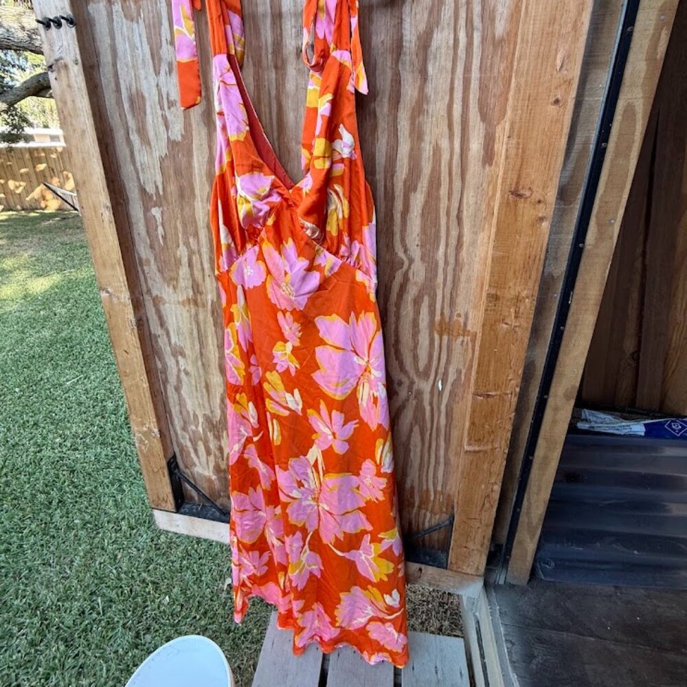 And the Why Satin Tie Dress (Size 1X)